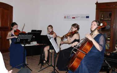 Koncert w wykonaniu uczni&oacute;w POSM II st. im. Mieczysława Karłowicza w Folwarku Pszczew 2