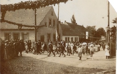 Pszczew 8